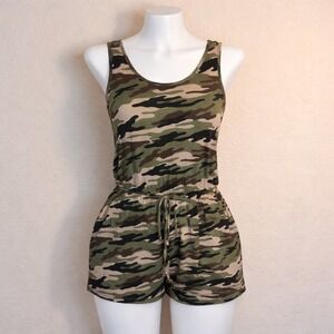 E. Luna Women's Camouflage Sleeveless Jumpsuit Romper Size S Casual